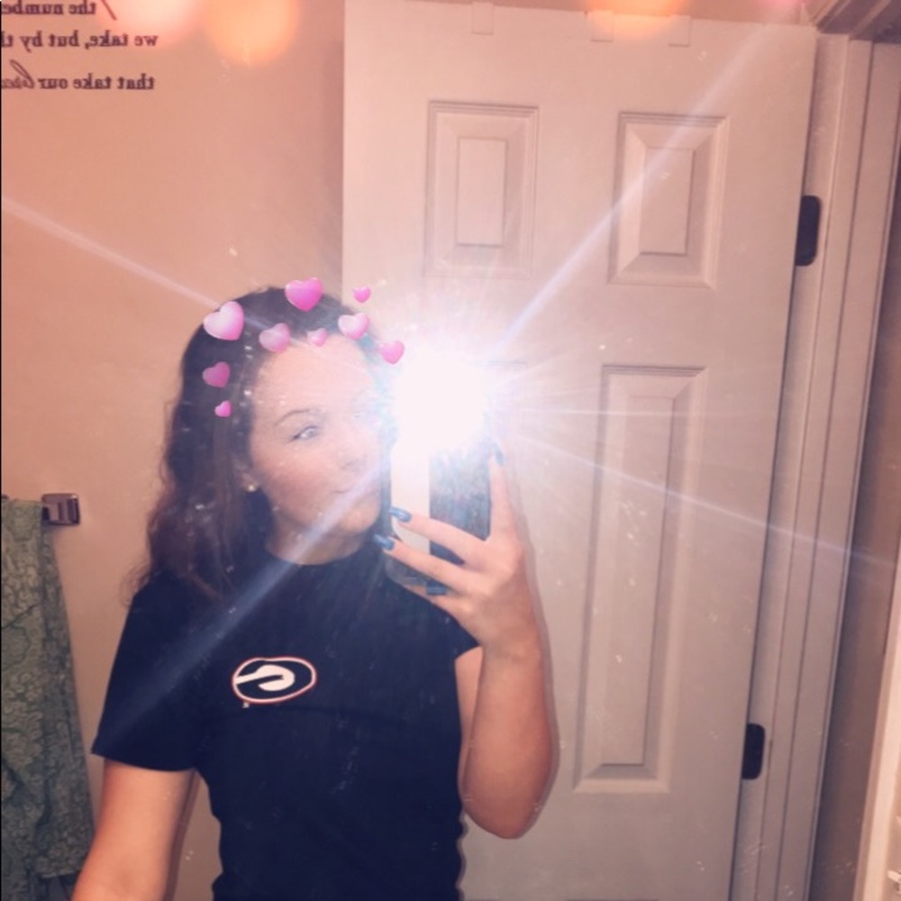 Hey y’all im lizzie!